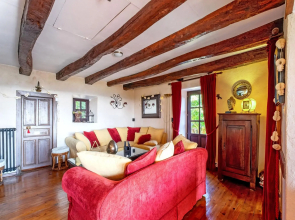 Plush holiday home in Altillac with a private swimming pool