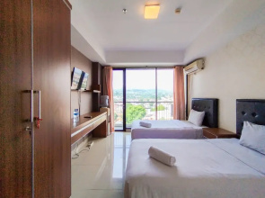 Nice And Comfy Studio At Beverly Dago Apartment