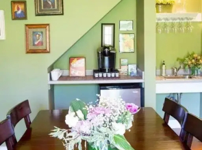 Russell Young Bed and Breakfast