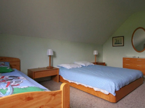 Cozy Holiday Home in Lesterny near Lake