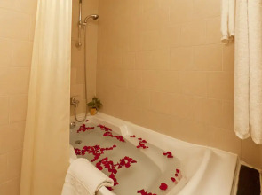 Liberty Hotel Saigon Parkview