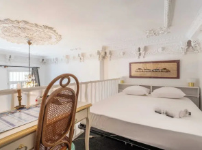 Charming Duplex With 1 Bedroom