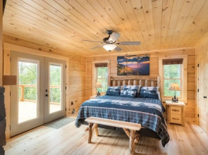 Brand New Four Bears Cabin in Private Location by Redawning