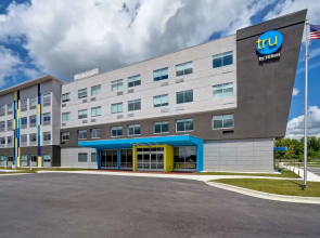 Tru by Hilton Auburn
