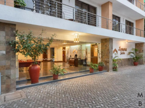 Lenana Suites