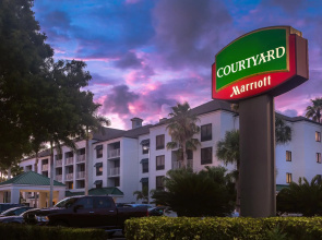 Courtyard by Marriott - Naples