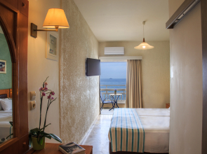 Sunset Beach Hotel