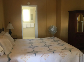 Carmel Wayfarer Inn