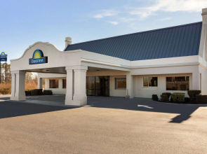 Days Inn by Wyndham Emporia