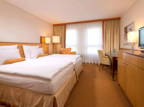 Отель The Q - Quadro City Hotel
