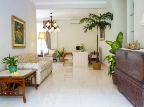 Topaz Guest House