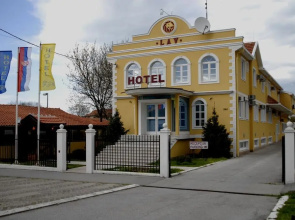 Garni Hotel Lav