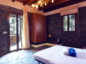 family home with a fantastic sea view, 5 minutes from the beaches