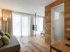 Garda Lake Suite
