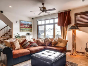 Highland Greens Townhome by Colorado Rocky Mountain Resorts