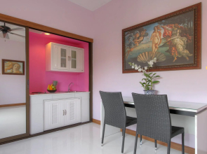 Penthouse Gallery Luxury Service Apartment