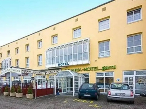 Bavaria Safari Hotel