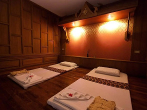 Golden House Bangkok