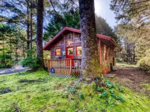 Woodland Cottage by the Sea