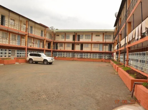 Racecourse Inn Hotel