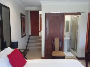 Lily White Guest House