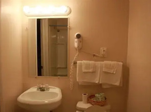 Cascade Inn Niagara Falls