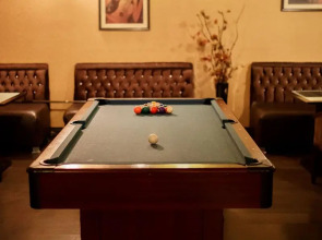 Отель The Crown