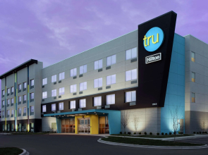 Tru by Hilton Louisville East