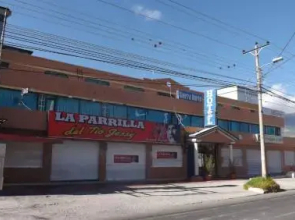 Hotel Sierra Nort