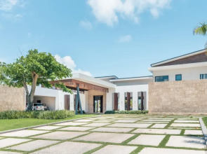 Majestic Villa With 5BR and Jacuzzi in Cap Cana