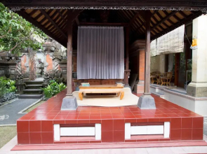 CIK'S Guest House