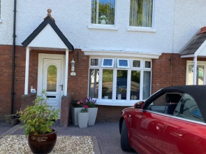 Remarkable 3-bed House in Belfast