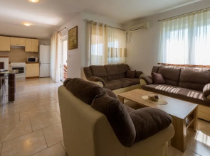Apartment Villa Gome