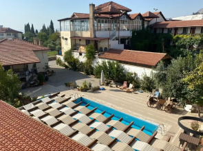 Shah Sultan Ozturk Hotel