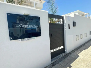 Onda Bianca Luxury Apartments