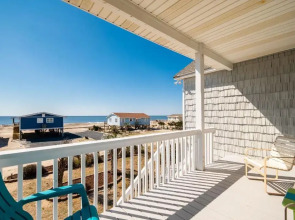 Sea Glass by Oak Island Accommodations