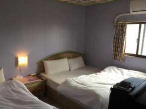 CHEN-FEI Business Hotel