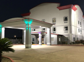 Suburban Studios Beaumont