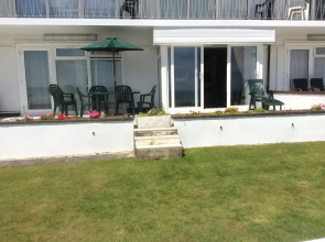 Strandways Court 12A