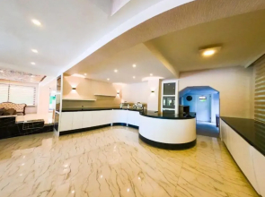 Bir Hotel
