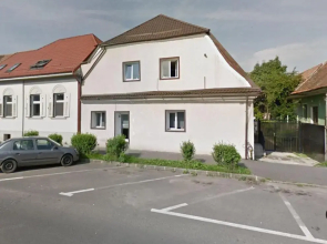 Strada De Mijloc 133