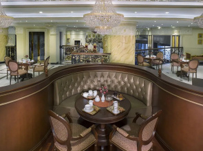 Royal Rose Abu Dhabi, a Curio by Hilton Affiliated Hotel
