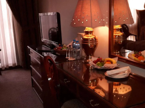 New Park Hotel