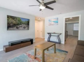 5144 Duplex in Oakland Park