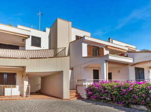 Snug Apartment in Ospedaletti With Swimming Pool