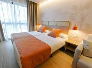 Hotel Port Jardín Milenio