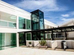 Itu Plaza Hotel