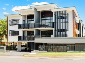 Round About Bulimba