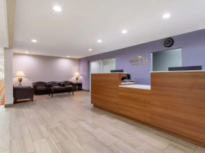 Microtel Inn & Suites by Wyndham Philadelphia Airport