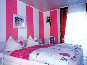 Amazing Apartment in Karlshagen With 2 Bedrooms